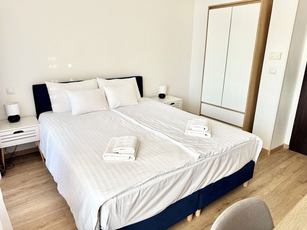 Rooftop City Residence Standard Room 8