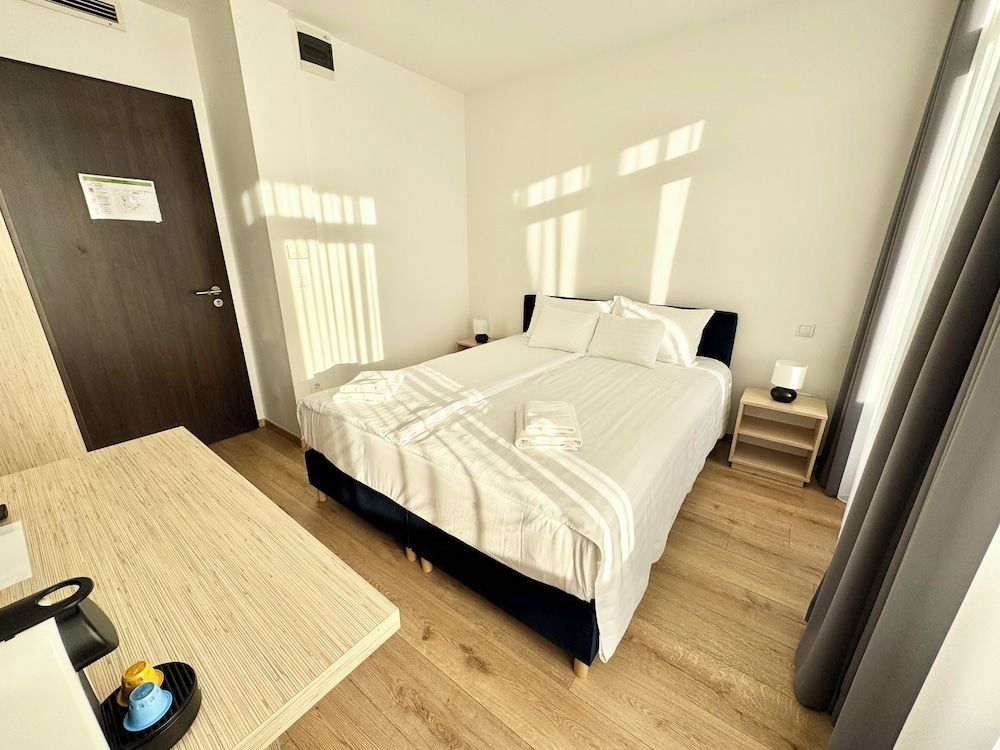 Rooftop City Residence Standard Room 7