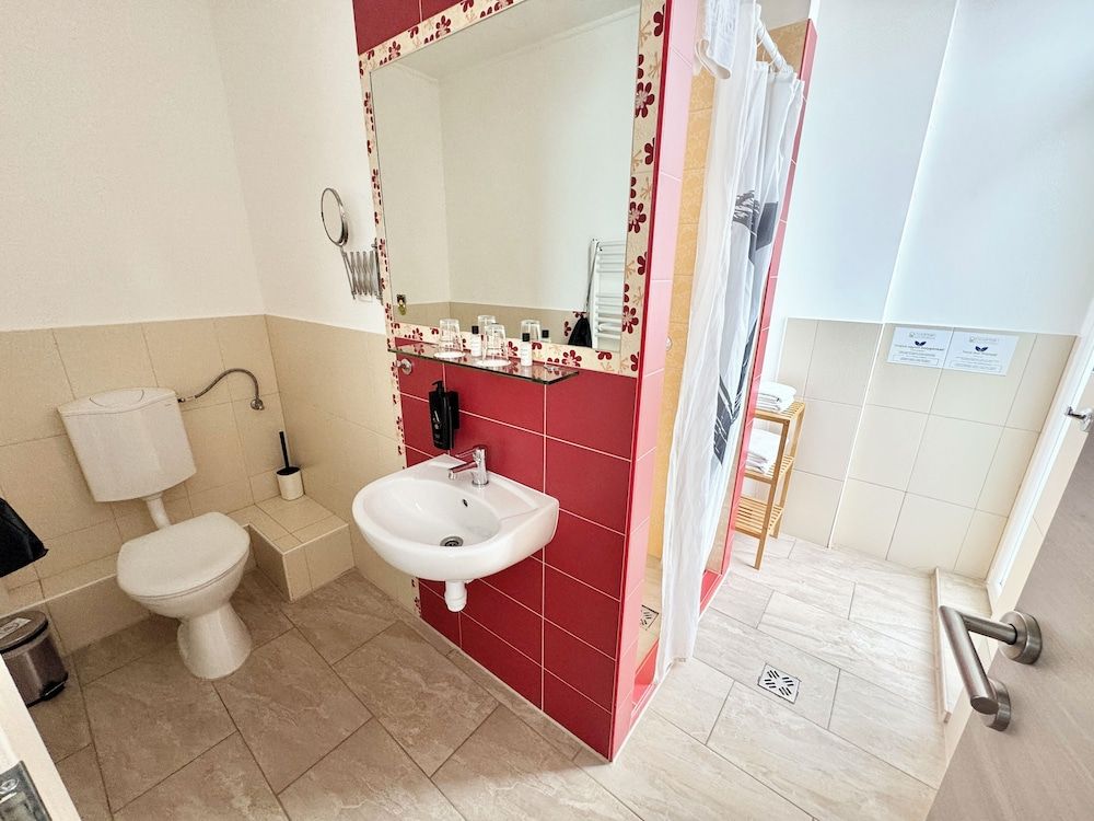 Rooftop City Residence Deluxe Double or Twin Room 33