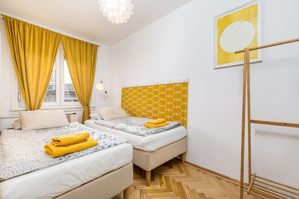 undefined Venus Apartments Gellert Hill 6