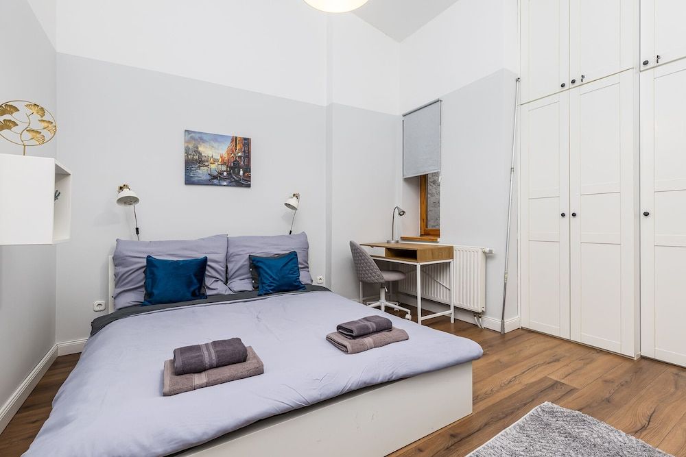 undefined Venus Apartments - Opera II