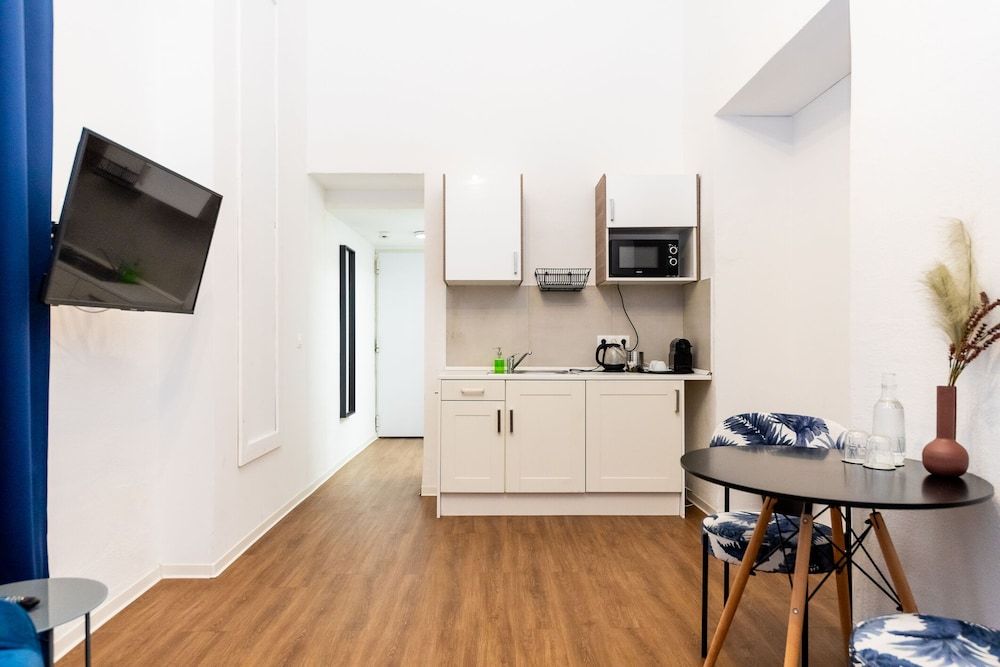 Adagio Downtown Rooms Superior Double Room 5