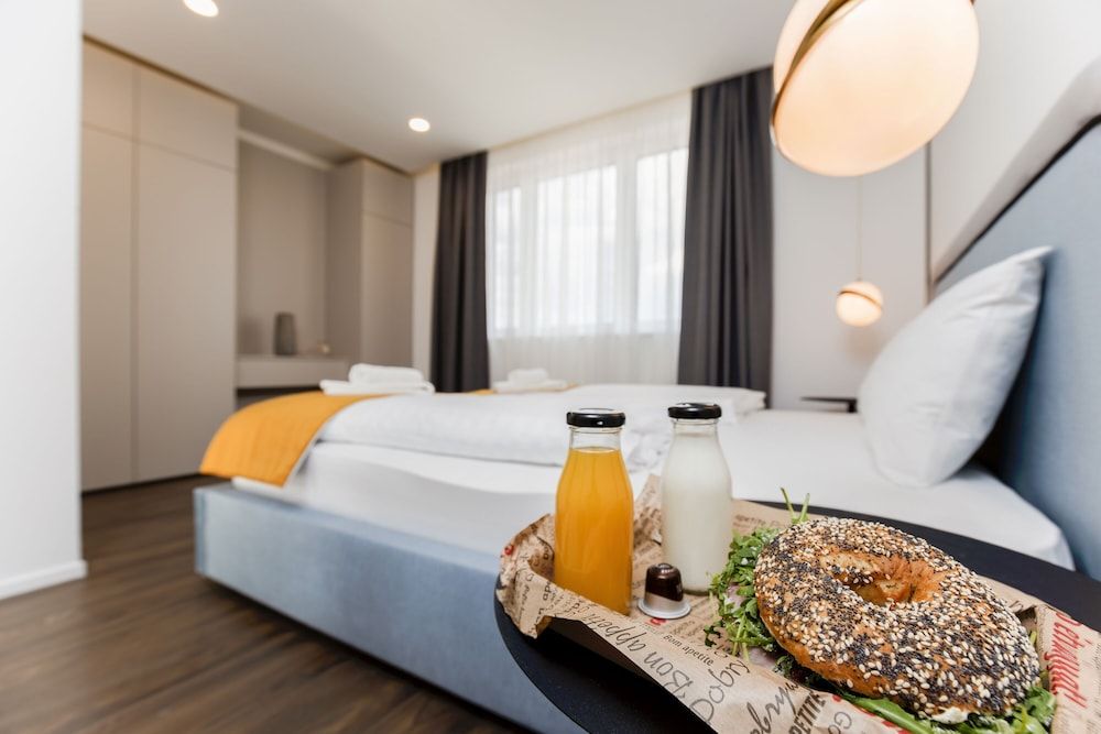 undefined The Amberlyn Suite Hotel 8