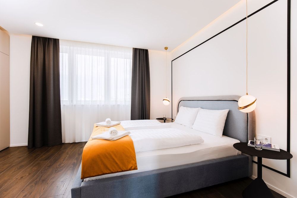 undefined The Amberlyn Suite Hotel 7