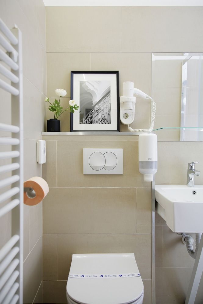 Giselle Vintage Doubles - Adults Only Deluxe Double Room, Balcony 6