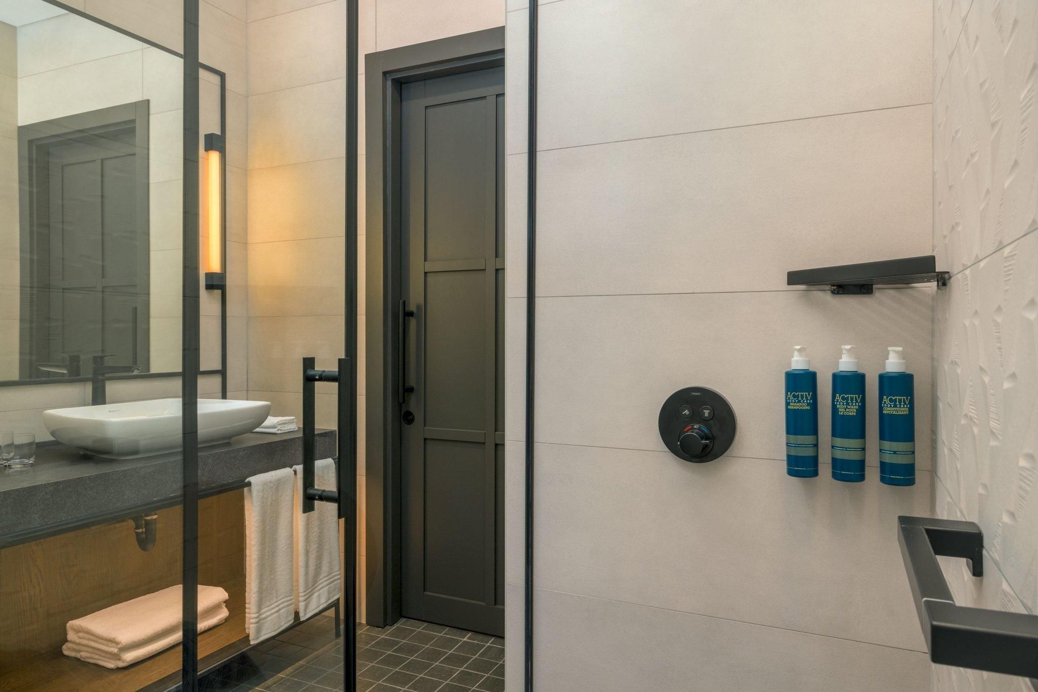 Superior, Guest Room, 1 Double, River View, Balcony