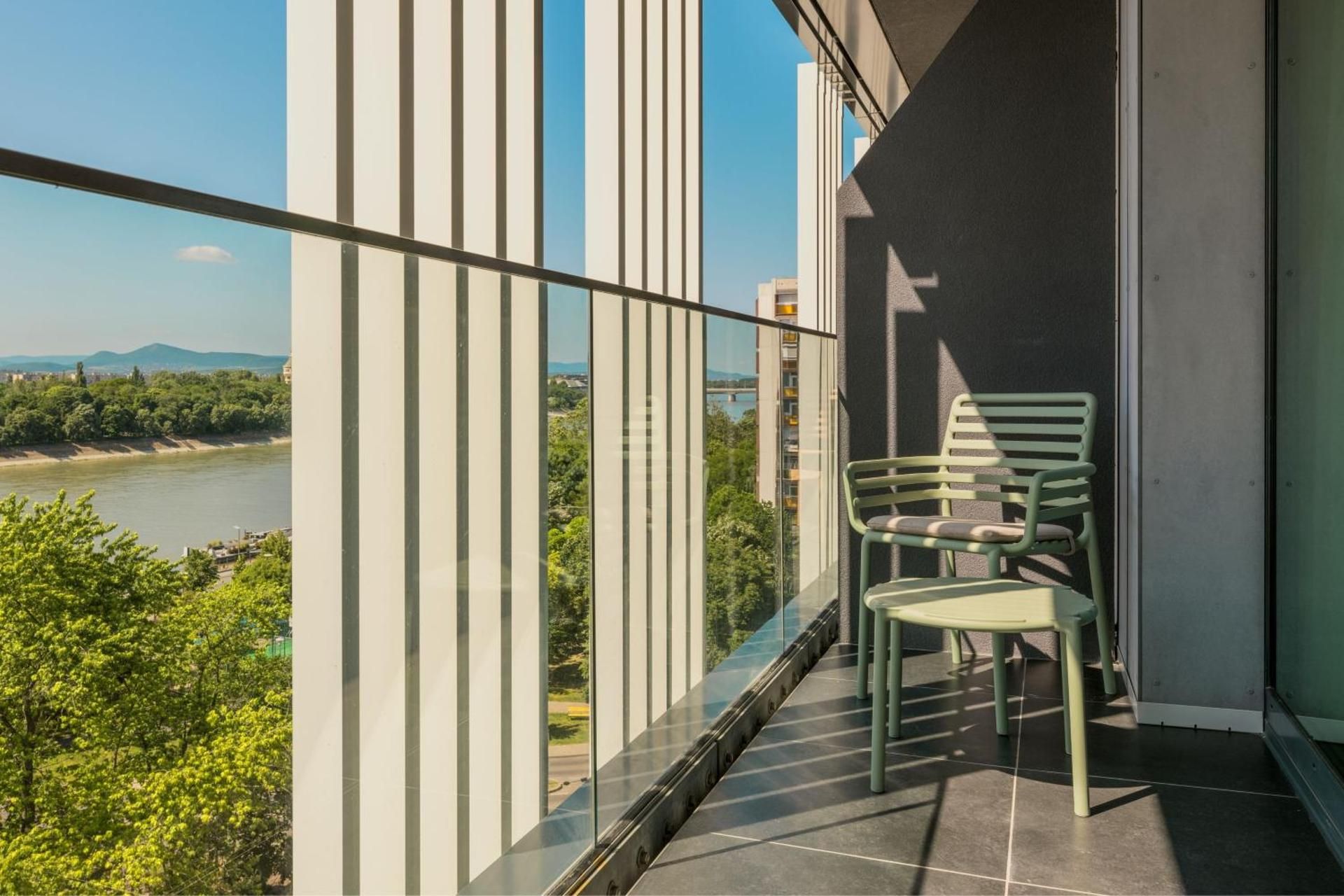 Superior, Guest room, 2 Twin, River view, Balcony