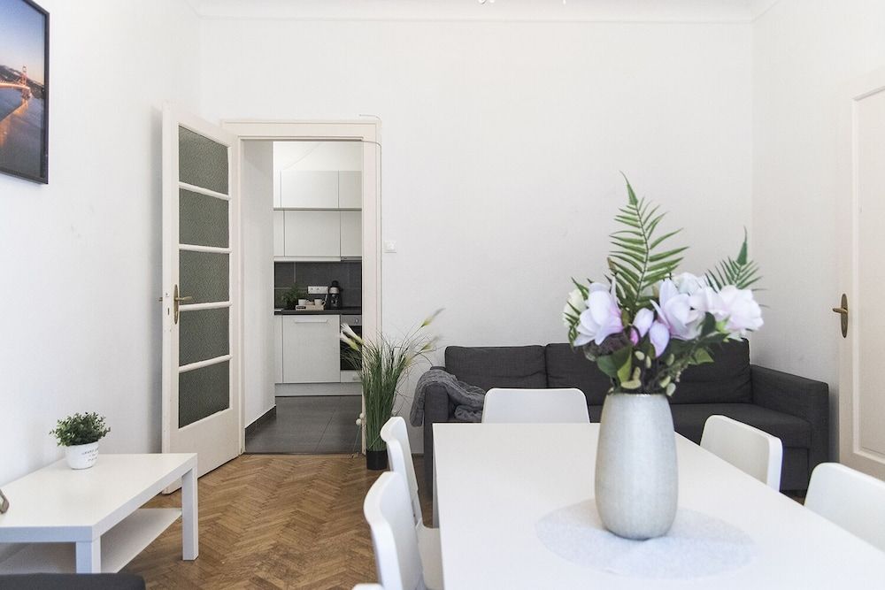 Real Apartments Wesselényi II. Comfort Apartment 22