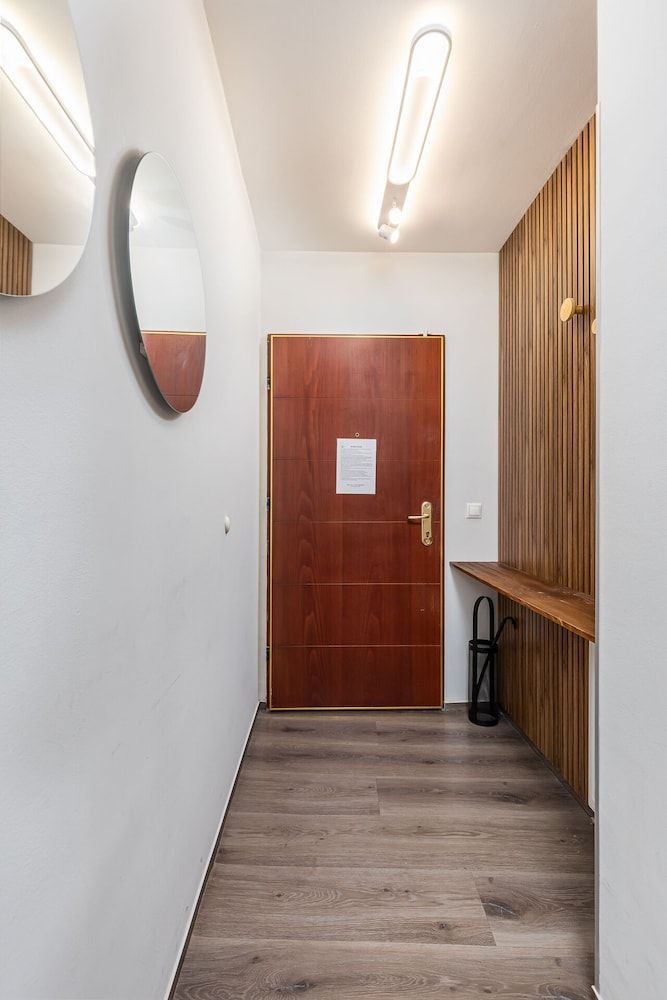 undefined Venus Apartments - King Street V 9