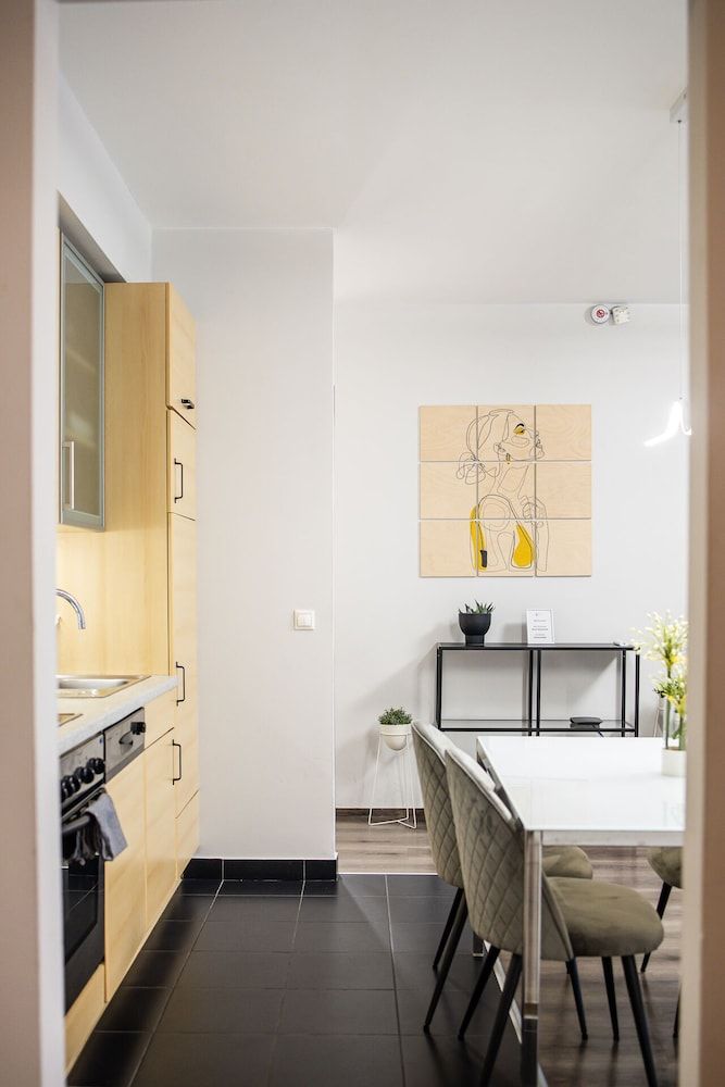 undefined Venus Apartments - King Street V 3