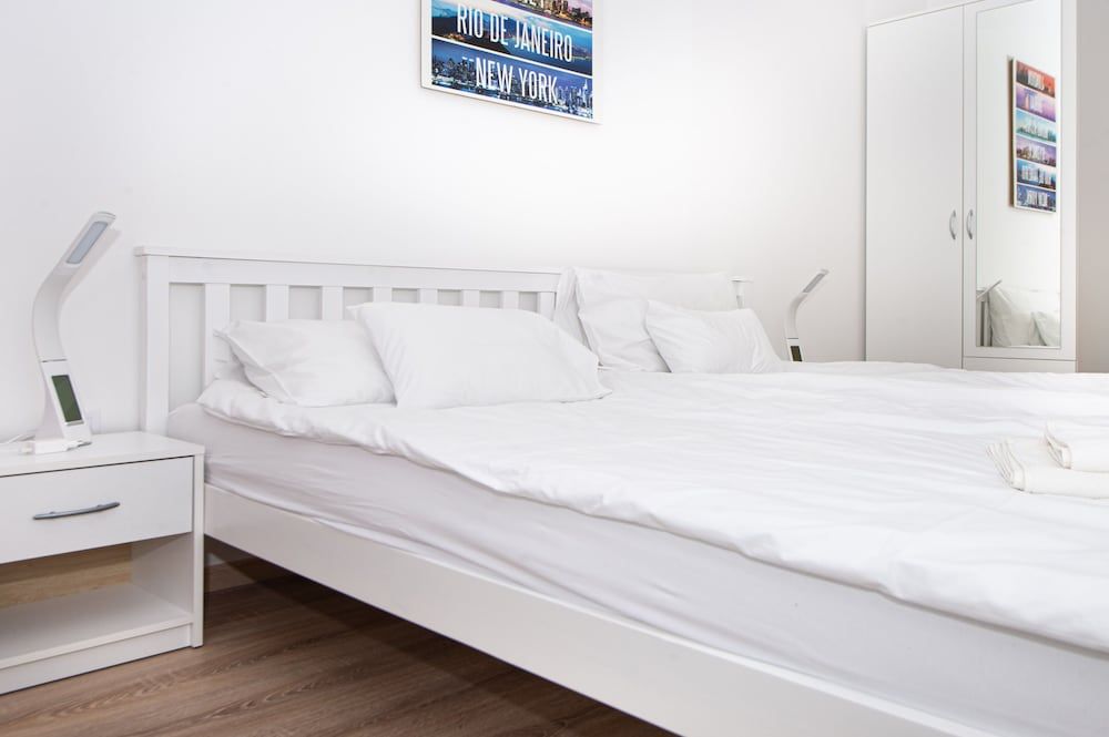 WaterFront City Apartments by FirstHost