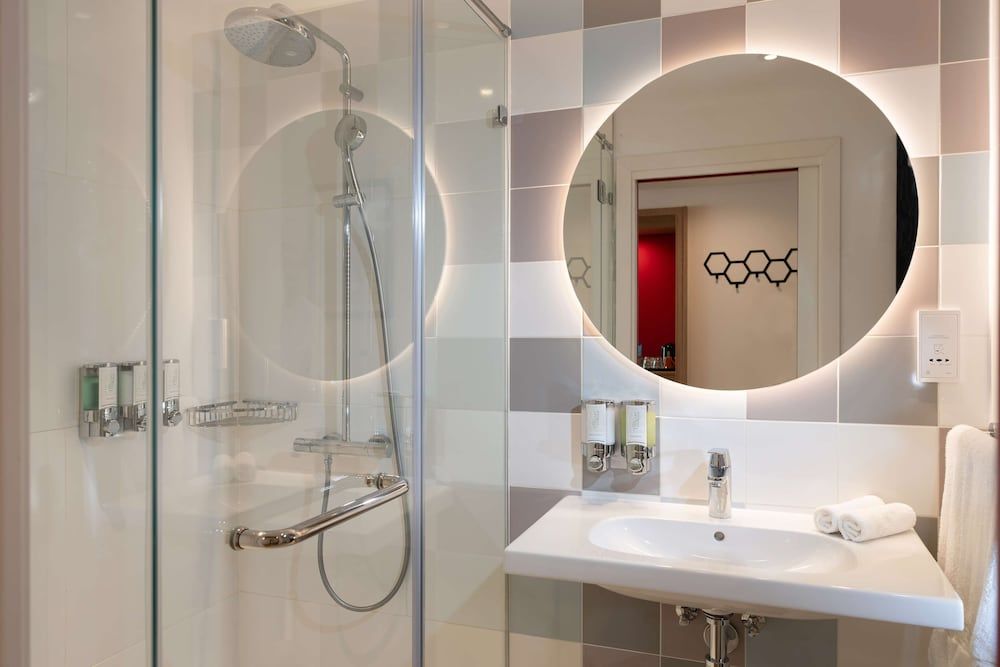 undefined Hampton By Hilton Budapest City Centre 6