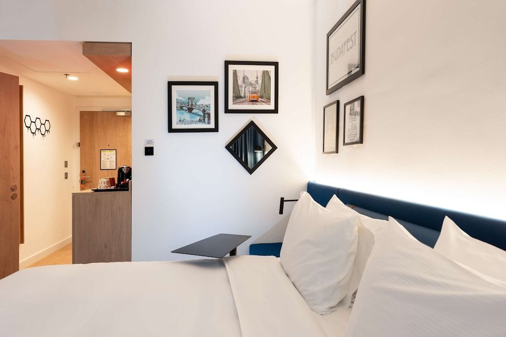 undefined Hampton By Hilton Budapest City Centre 8
