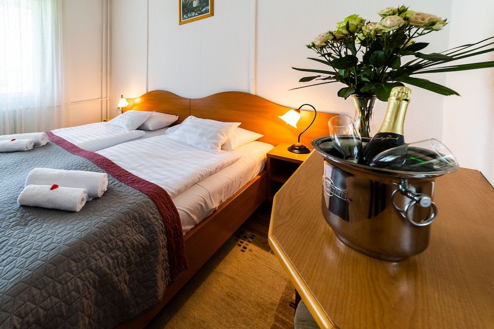 Hotel Napfény Superior Double Room, Non Smoking 5