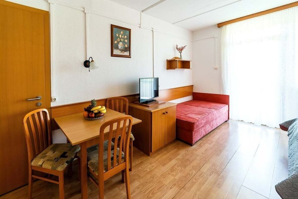 Hotel Napfény Superior Triple Room, Non Smoking 6