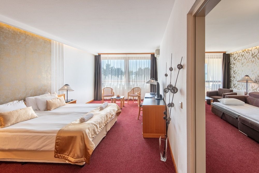 Panoramic Suite