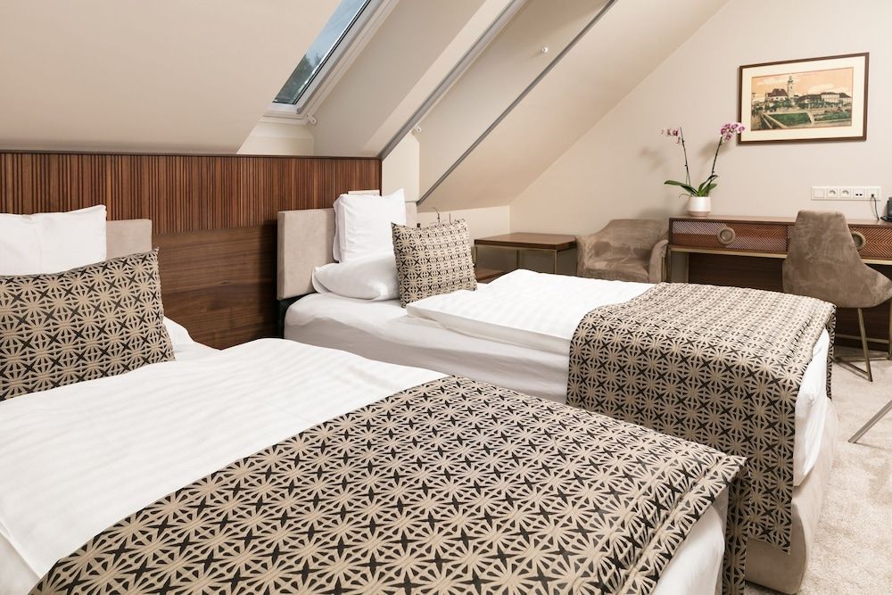 Hotel Kalvaria Deluxe Double Room, 1 King Bed 7