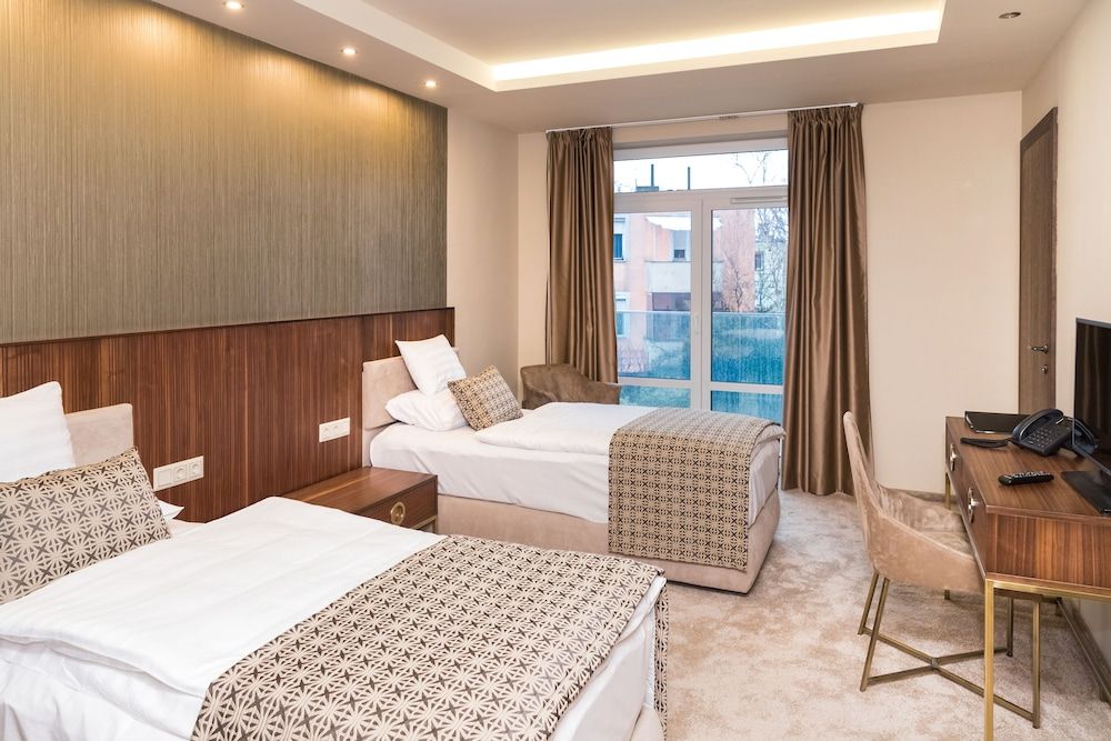 Hotel Kalvaria Deluxe Double Room, 1 King Bed 4