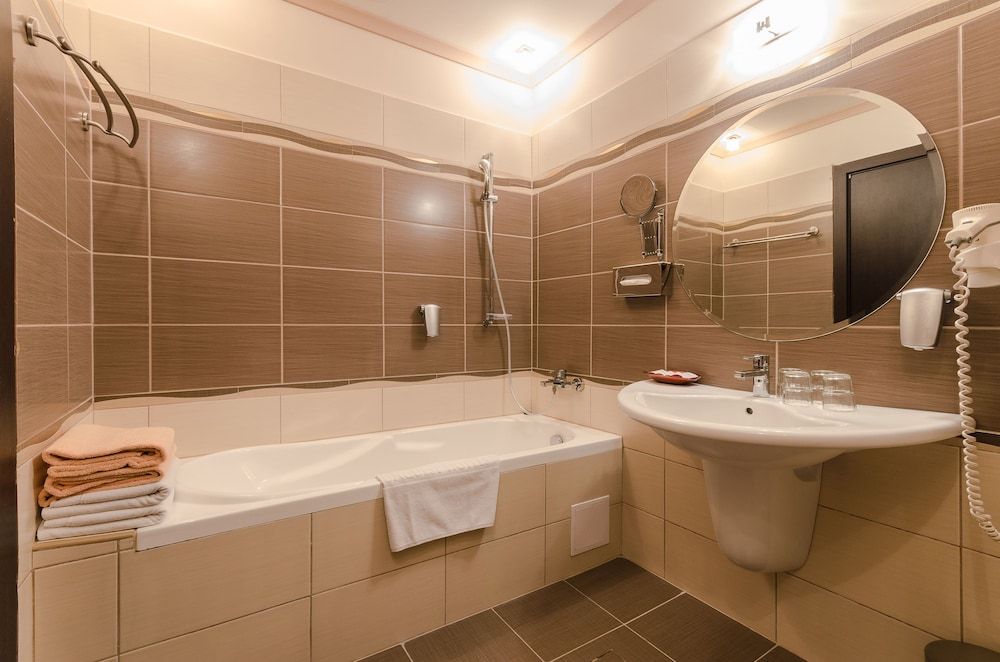 Hunguest Hotel Apollo Family Apartment, 2 Bedrooms 3