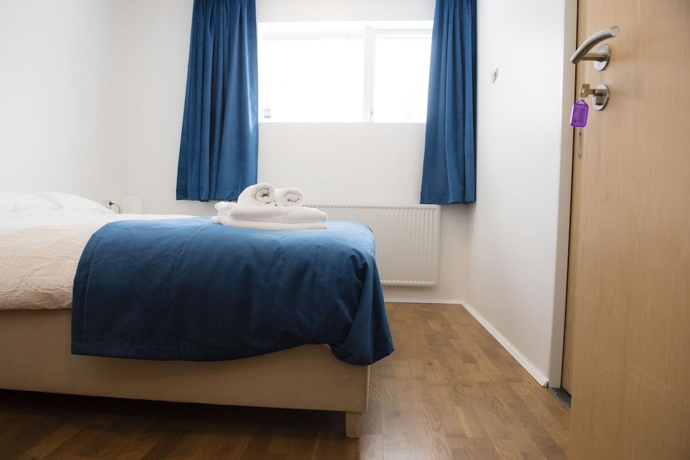 Media Luna Guesthouse Double or Twin Room, Private Bathroom 3