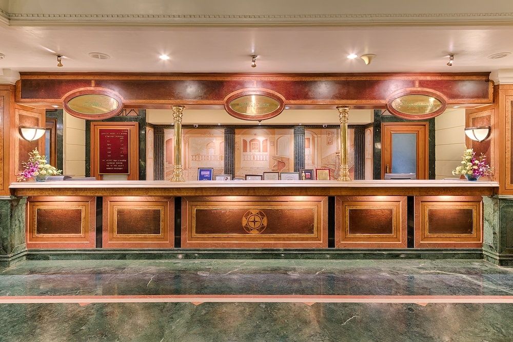 undefined Quality Hotel DV Manor 3