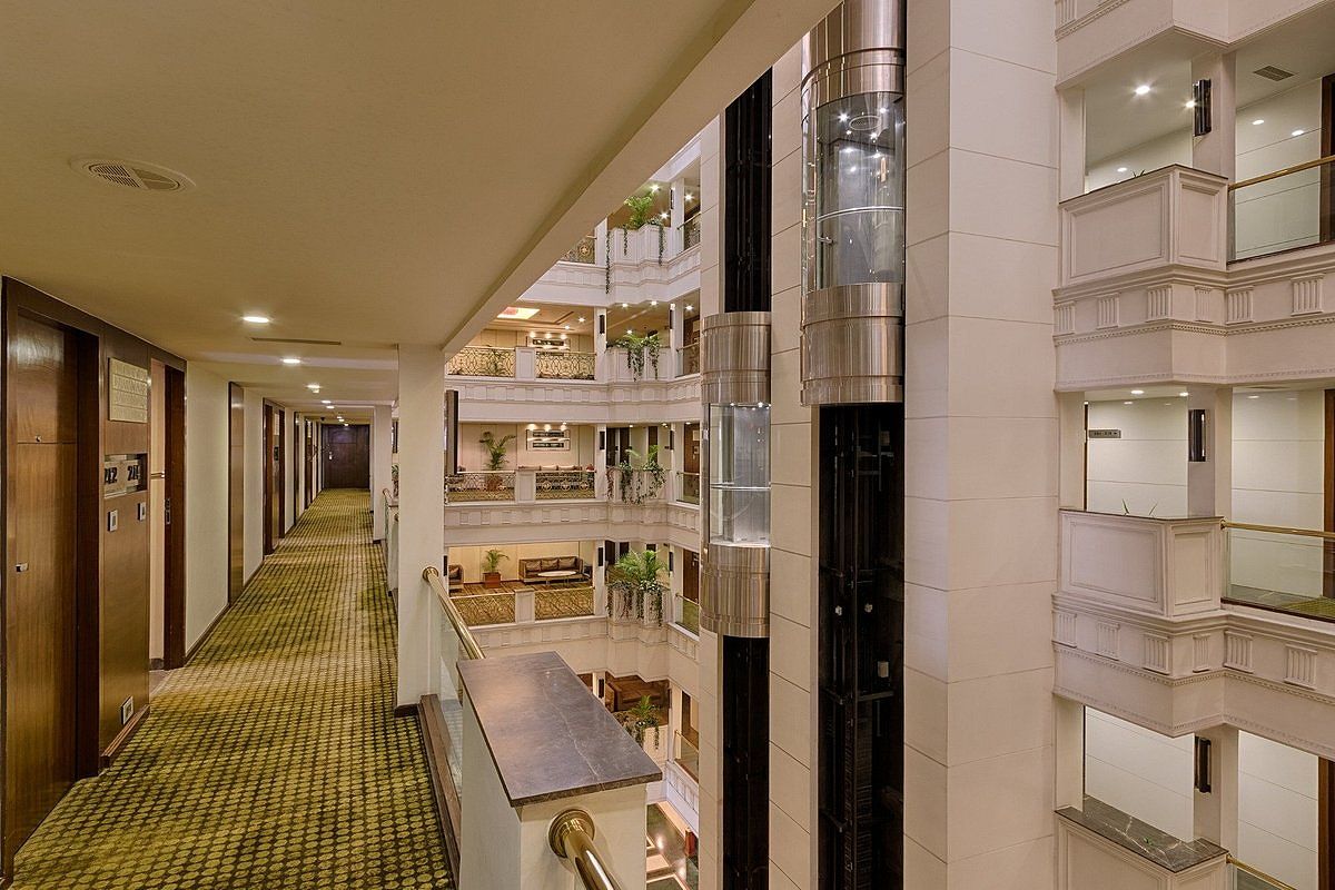 undefined Quality Hotel DV Manor 6