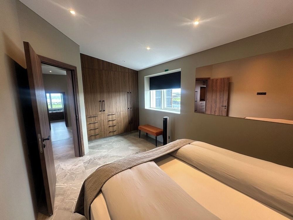 Bay View Apartments Deluxe Apartment 7