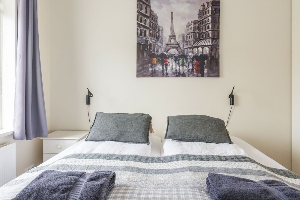 Acco Town Square Apartments Apartment, 2 Bedrooms