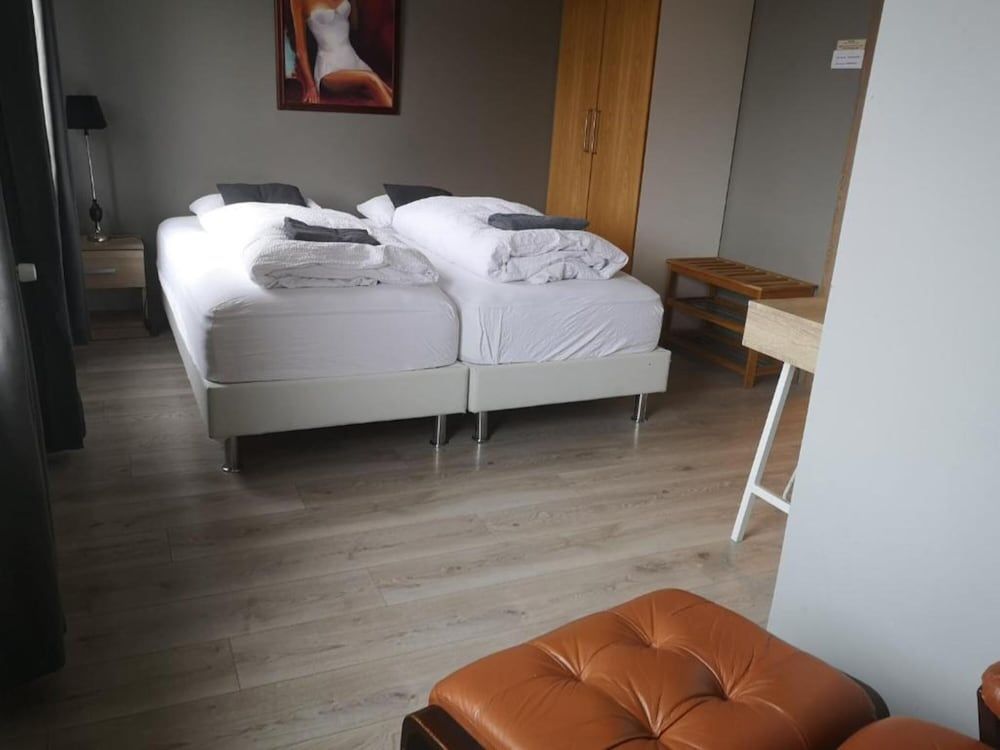 Acco Town Square Apartments Family Apartment