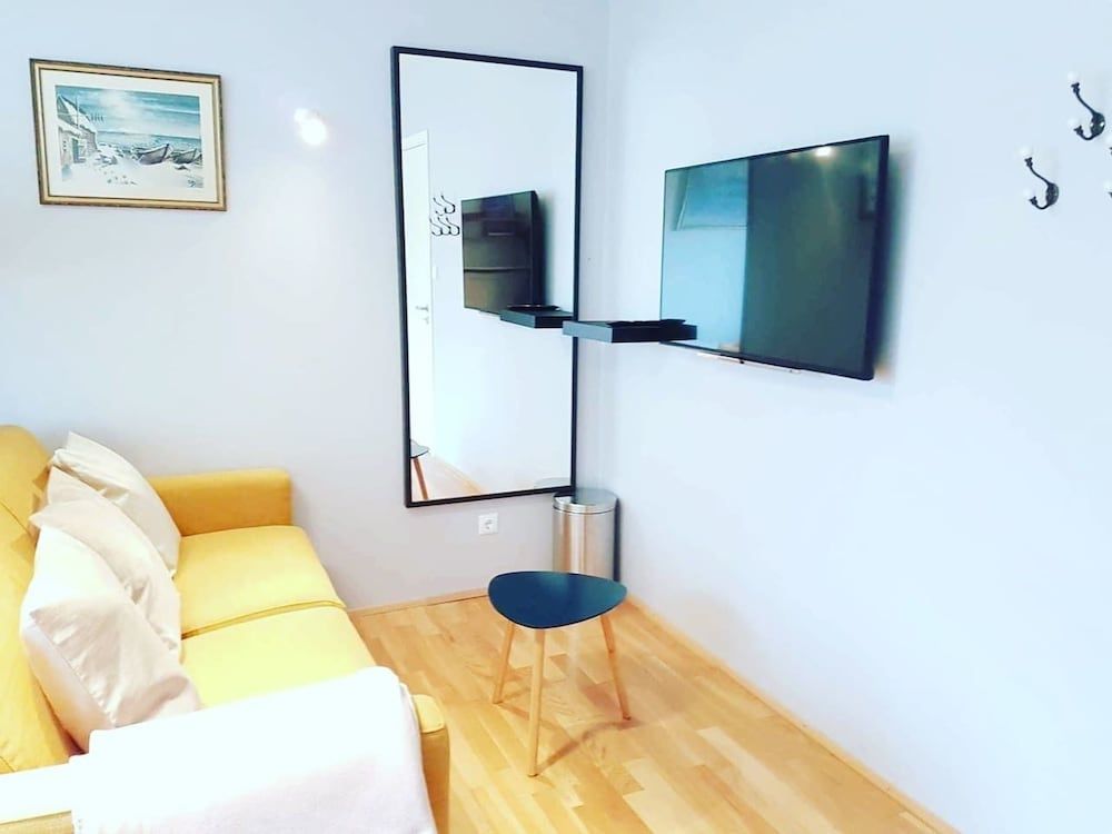Family Room (5 Guests)