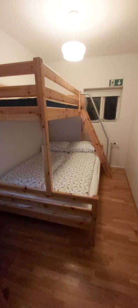 Economy Triple Room