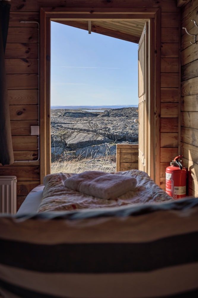 Hlid Huts