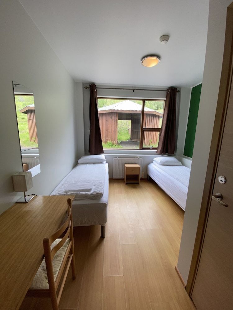 Hörgsland Guesthouse Twin Room (Private WC, shared shower)