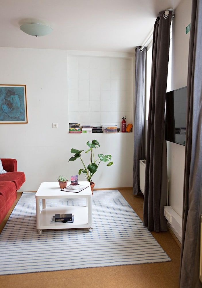 Brattagata Guesthouse Apartments Apartment, 2 Bedrooms, Ground Floor (102) 13