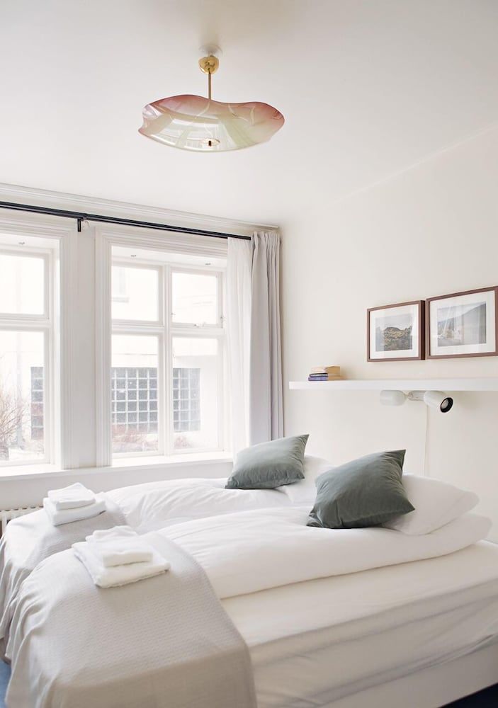 Brattagata Guesthouse Apartments Apartment, 2 Bedrooms, Ground Floor (102) 3