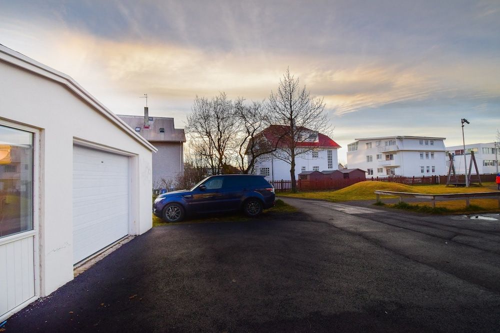 undefined Apartment M13 4