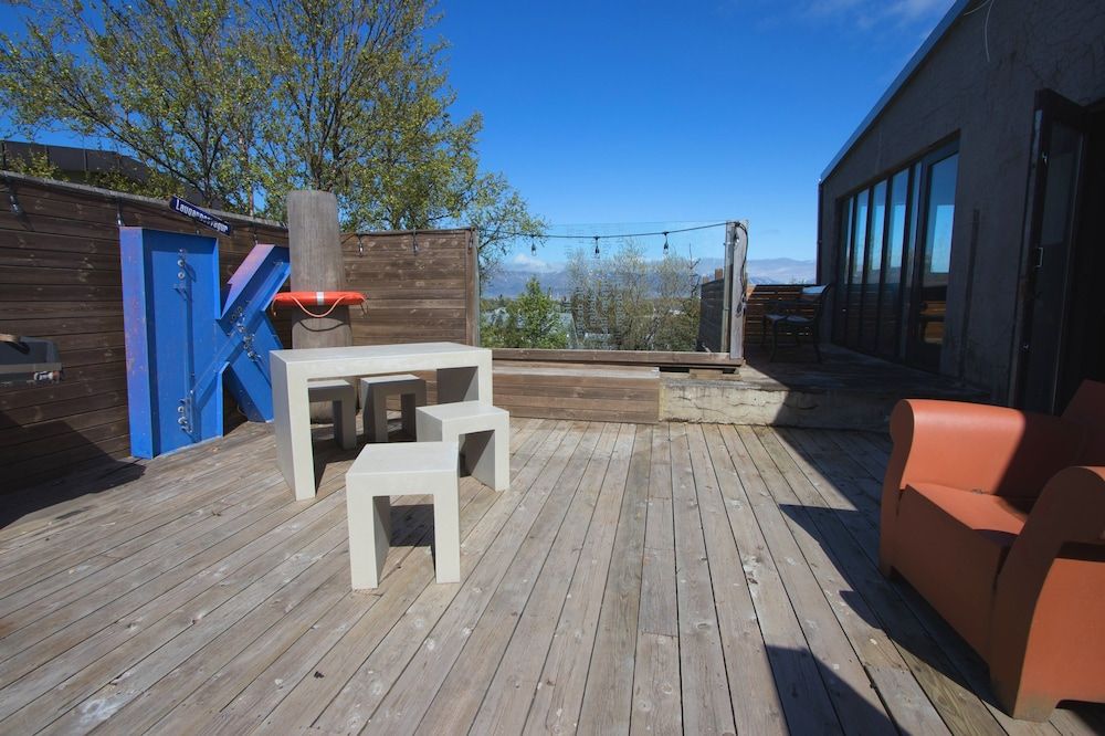 undefined Apartment L17 9