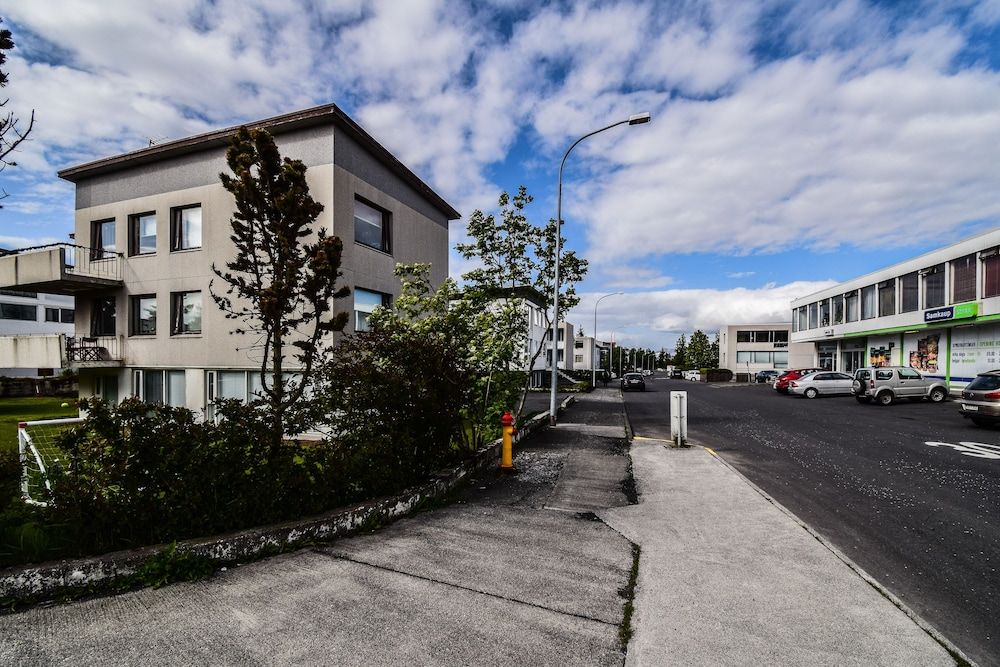 undefined Apartment S48 3