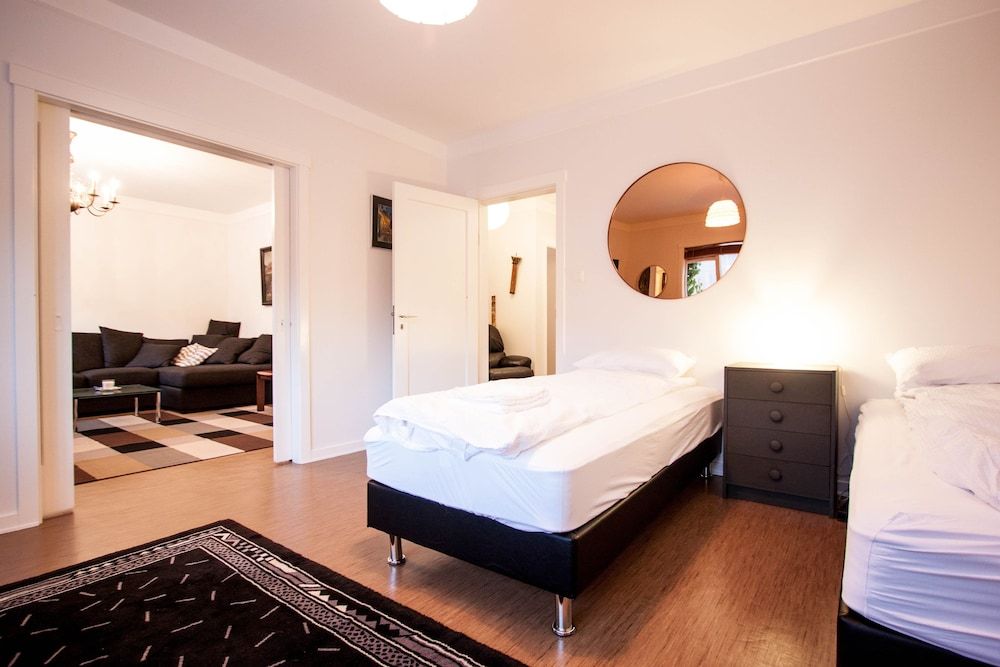 undefined Apartment R44 5