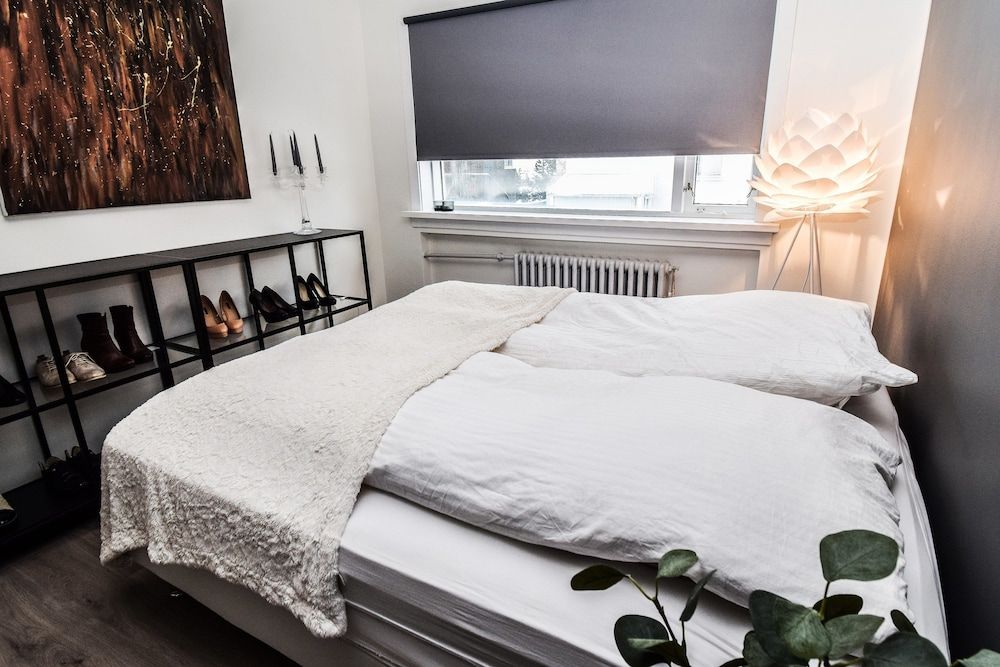 undefined Apartment V20