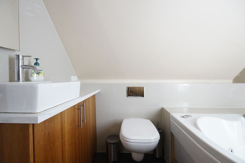 Marine Apartments Apartment, 2 Bedrooms (Top floor) 12