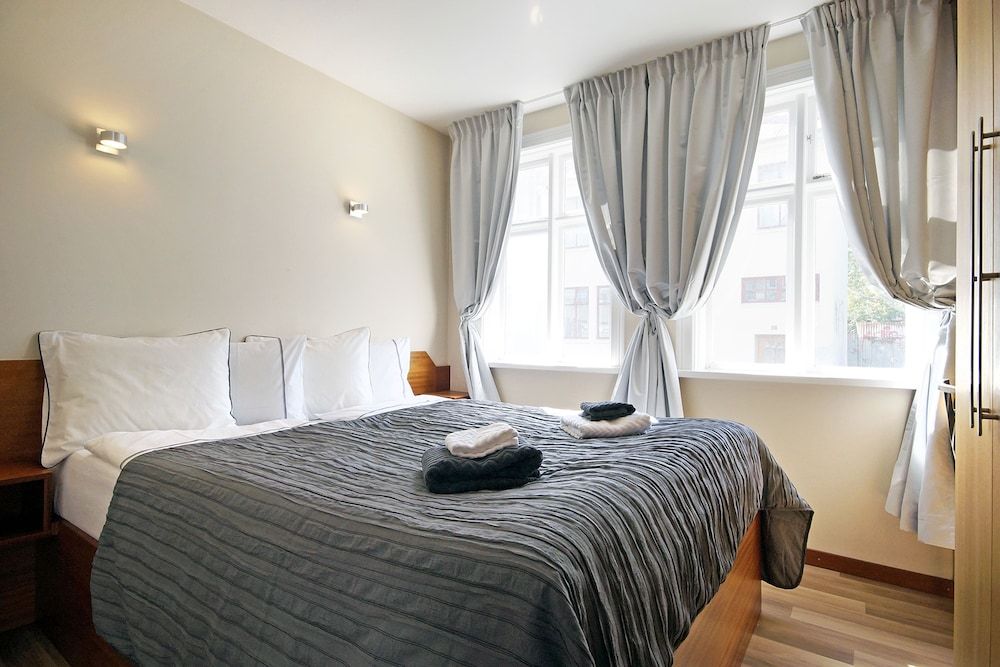 Marine Apartments Apartment, 2 Bedrooms 9