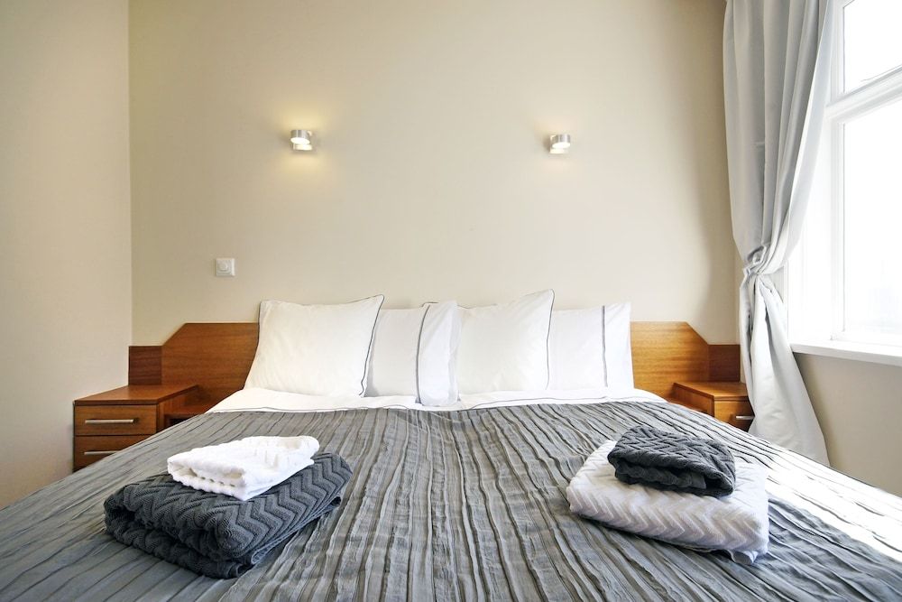 Marine Apartments Apartment, 2 Bedrooms 7