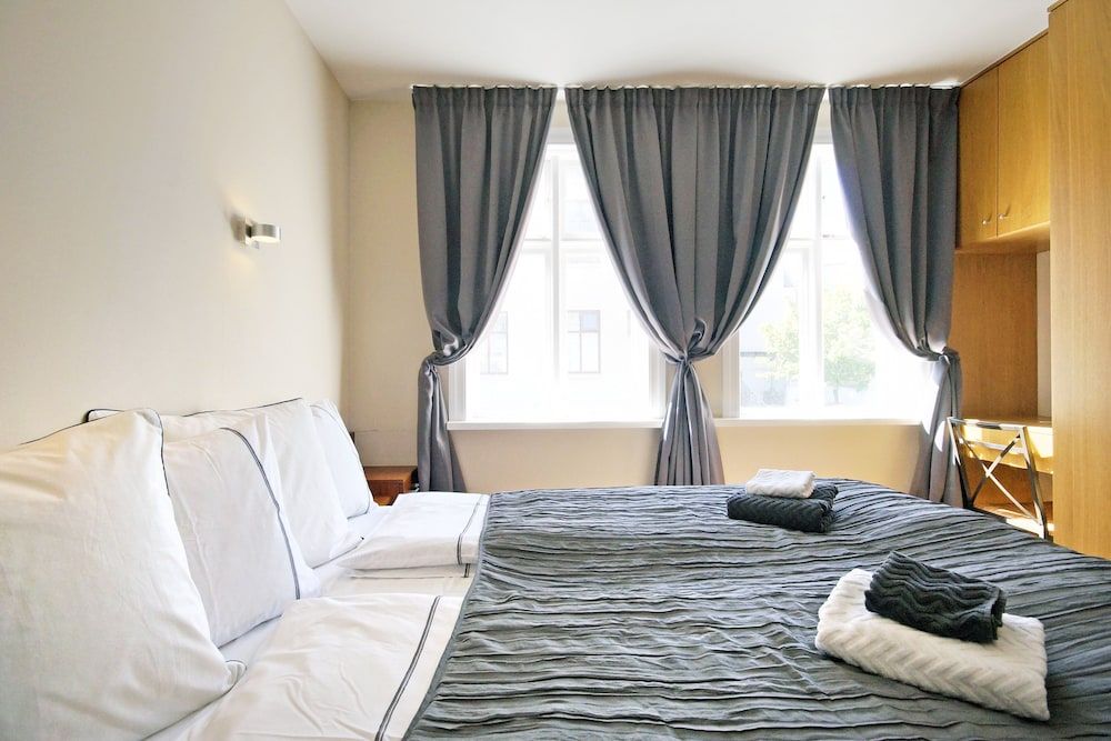 Marine Apartments Apartment, 2 Bedrooms 3