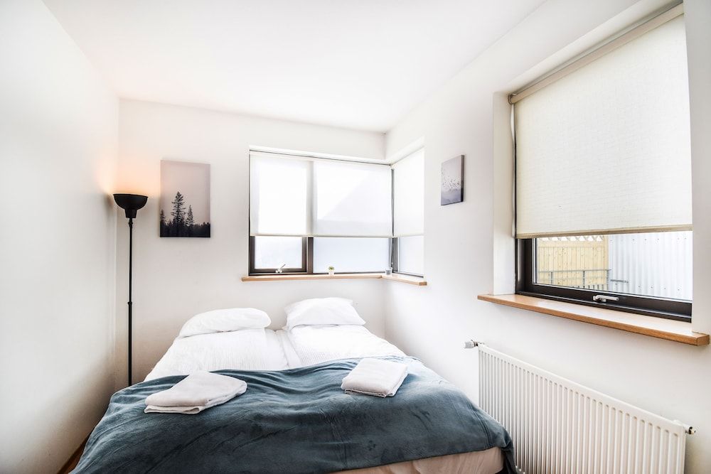 undefined Apartment N19 3