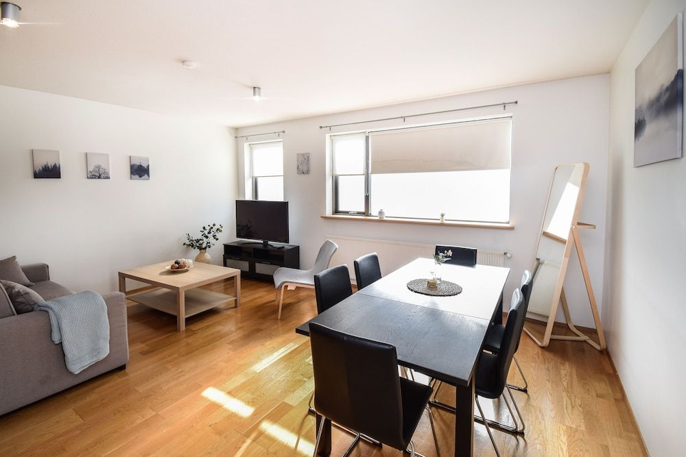 undefined Apartment N19 7