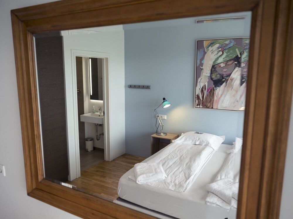 undefined Luxury Apartment With a View of the Harbour 2