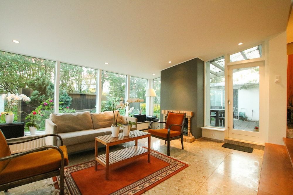 undefined Large Modern Family House