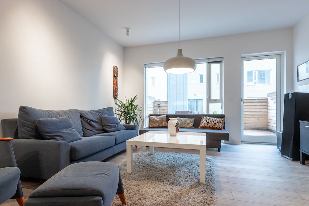 undefined Apartment FR8 7