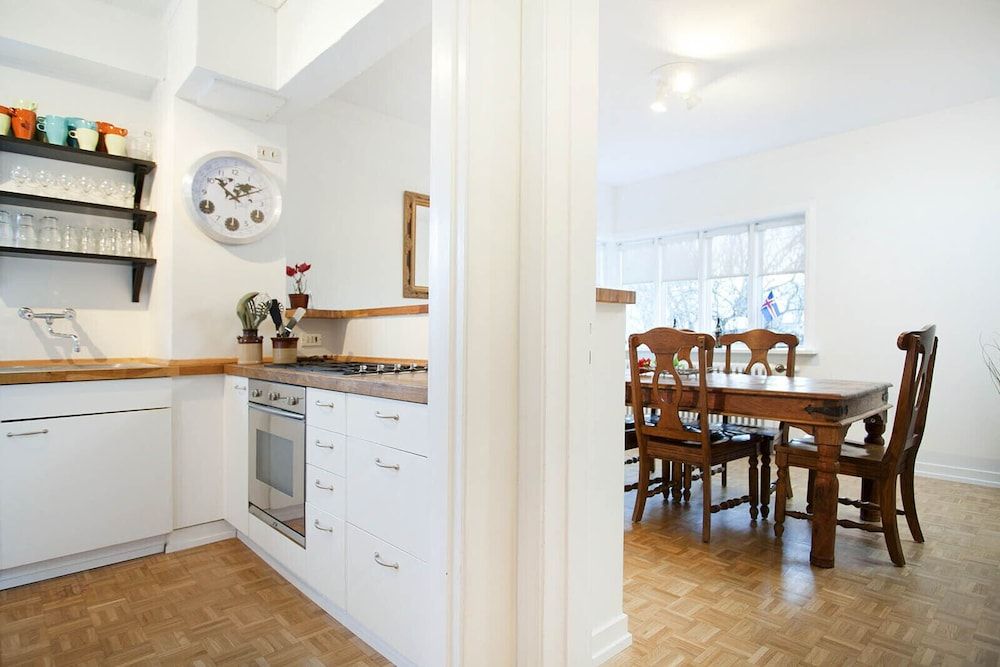 undefined Hringbraut 104